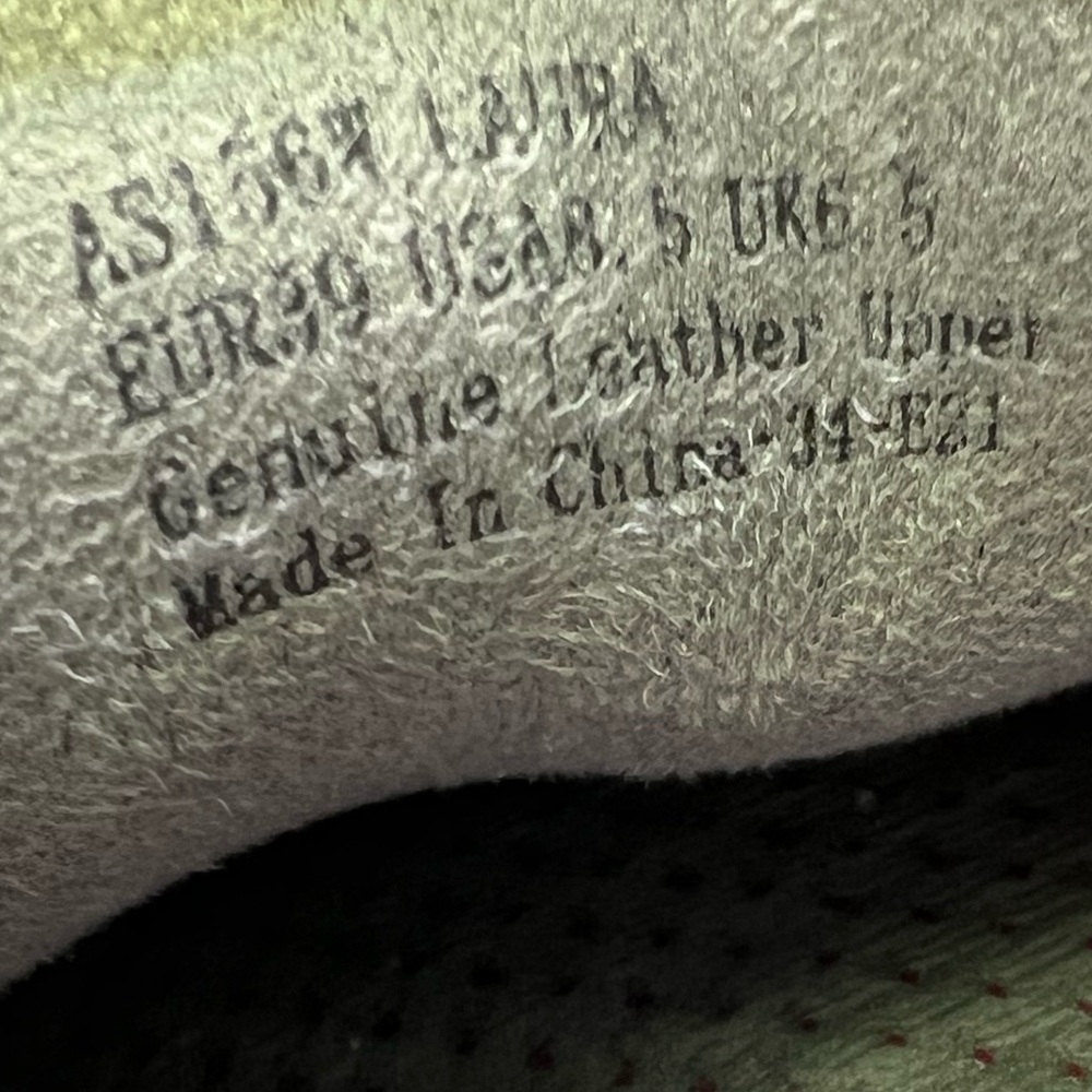 Aetrex - Beige Perforated Sneakers- Laura,‎ Size:8.5 - Picture 6 of 8